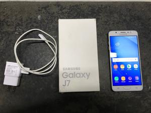 Samsung Galaxy J7 Impecable Estado