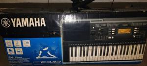 Semi nuevo teclado Yamaha- Mod. PSR-E 343
