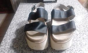 Vendo SANDALIAS negras