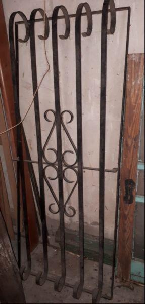 reja hierro para puerta