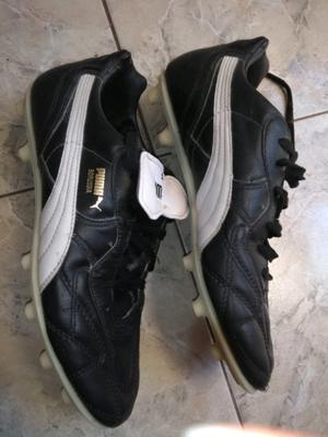 BOTINES PUMA CON TAPONES