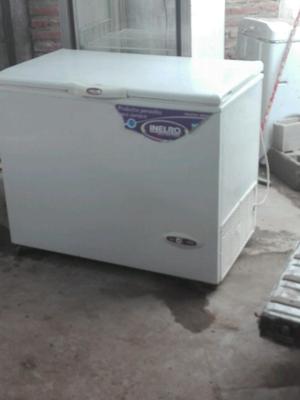 Freezer marca Inelro