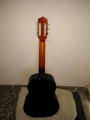 Guitarra criolla...