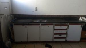 Mueble de cocina con mesada y bacha doble $ . tel 