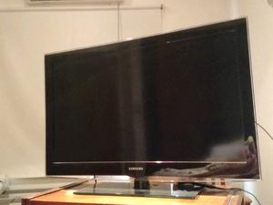 TV Samsung LCD 40" usado