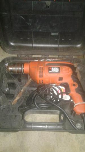 Taladro black and decker con estuche