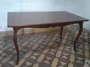 VENDO MESA DE COMEDOR ESTILO FRANCES, MEDIDAS: 1,40 m x 80