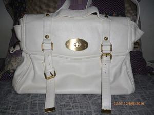 Cartera Blanca Simil