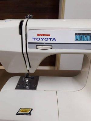 MAQUINA DE COSER SINGER MODELO 2543C