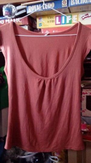 REMERA TALLE: M / L