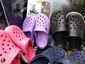 Sandalias estilo crocs