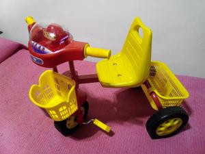 Triciclo Infantil A Pedal Con Música Y Luces (Con Detalle)