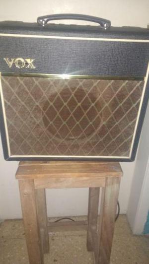 Amplificador Vox pathfinder 15r
