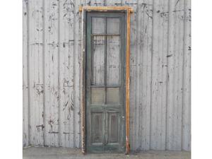 Antigua puerta de madera cedro con vidrios griegos