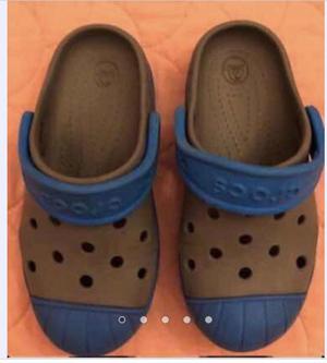 Crocs importadas numero 28