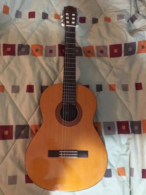 Guitarra Yamaha C40