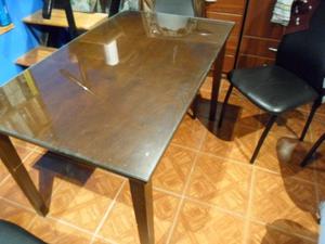 MESA DE COMEDOR DE MADERA