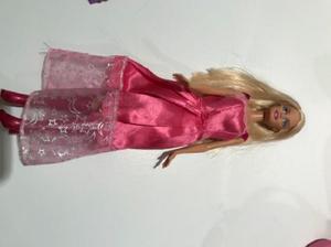 Muñeca Barbie original. Usada