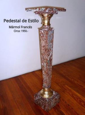 Pedestal de Estilo / Bronce & Mármol Francés.-