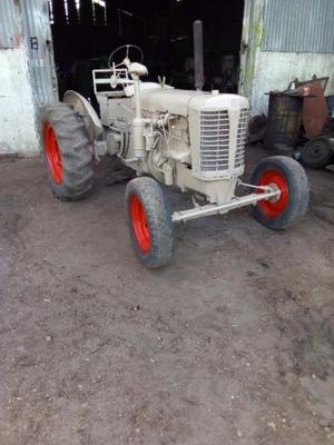 Zetor 25 con levante