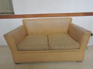 Sofa de cuerina