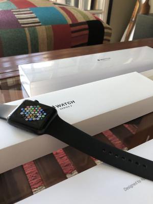 Vendo Apple watch 42mm S 3 nuevo en caja sin abrir