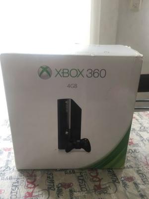 Vendo Xbox completa como nueva ! $