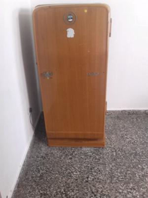 Vendo heladera antigua