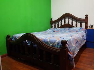 Cama de algarrobo