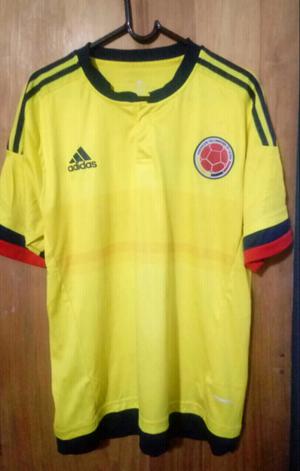 Camiseta marca adidas seleccion Colombia talle L