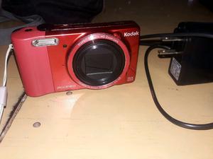 Cámara Digital Kodak Pixpro Fz151 Con Bolsito Y Sd 8gb