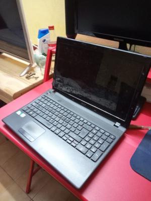Notebook Acer Aspire  PEW91, para repuestos sin memoria