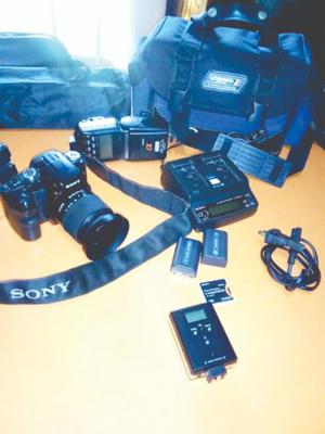 VENDO CAMARA SONY ALFA 100