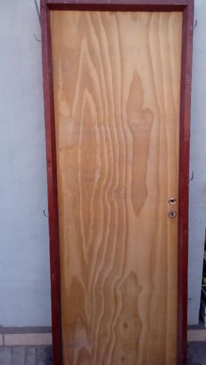 VENDO: puerta placa.