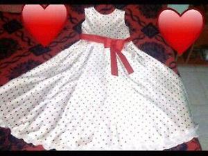 Vendo vestido de nena y conjunto de chaleco y pantalón de