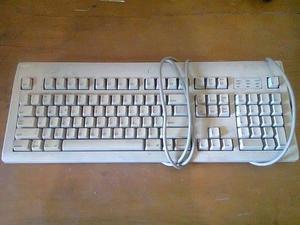 Teclado Y Mouse Macintosh Con Ficha Redonda NO SE SI ANDAN