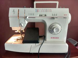 Vendo Maquina de Coser Singer