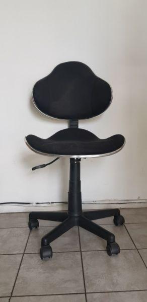 Silla ergonómica regulable