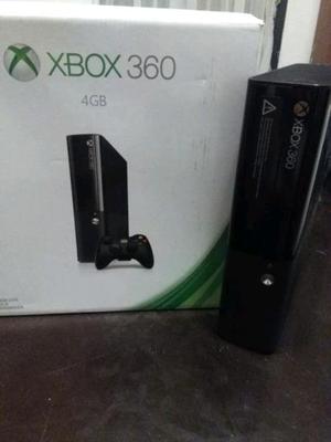 Xbox 360 con 2 controles