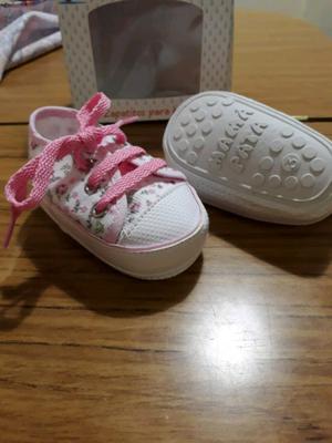 Zapatilla de bebe