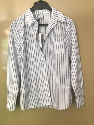 Camisa rayada nueva