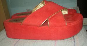 Sandalias de gamuza roja