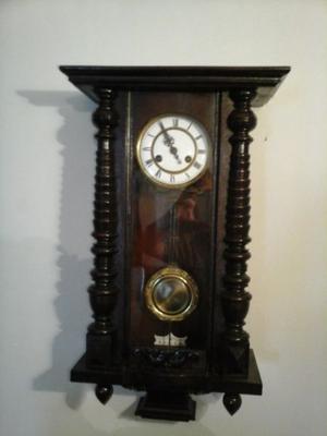 reloj antiguo de pendulo