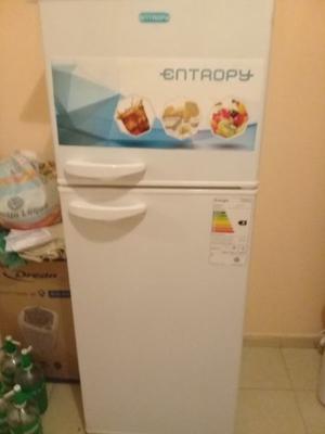 HELADERA ENTROPY 250 LTS