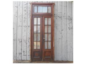Antigua puerta cancel de madera cedro con vidrios repartidos