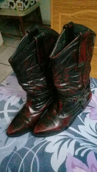 BOTAS TEJANAS DE MUJER