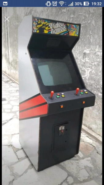 Máquina multijuegos  juegos arcade consolas