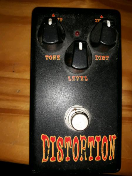 Vendo pedal de distorsion