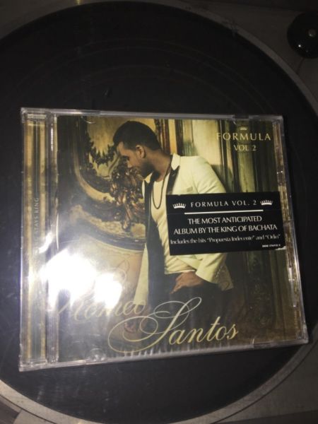 ROMEO SANTOS, NUEVO CERRADO !!