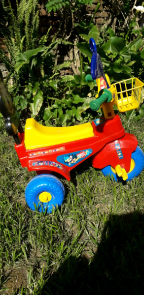 Triciclo de nene